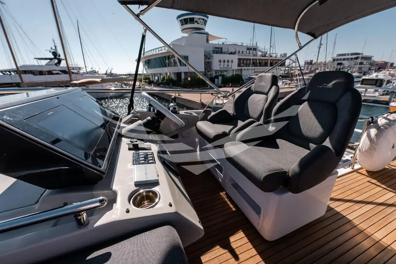 Thumbnail von Azimut S7