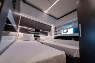 Thumbnail von Azimut S7