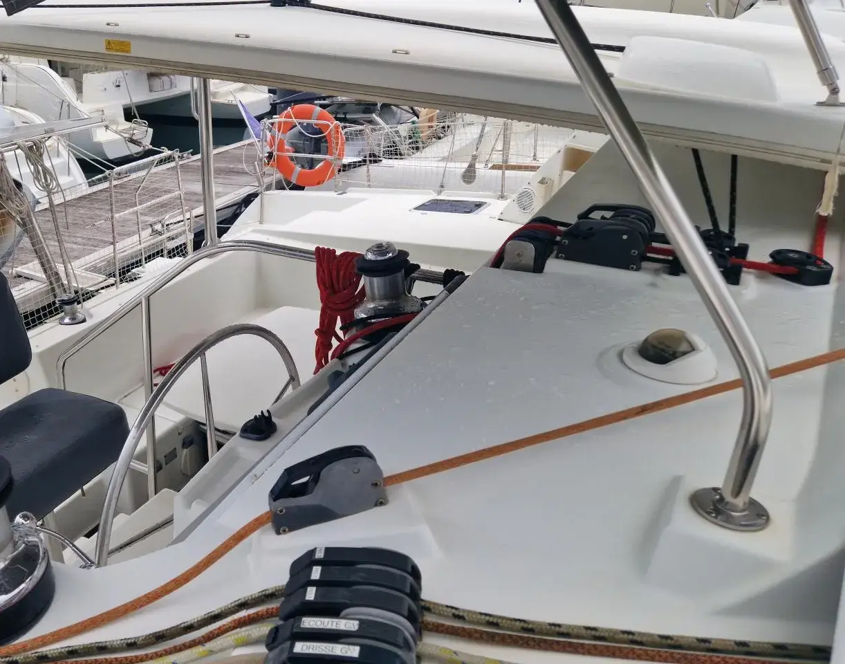 Thumbnail von Lagoon 421 BULLE