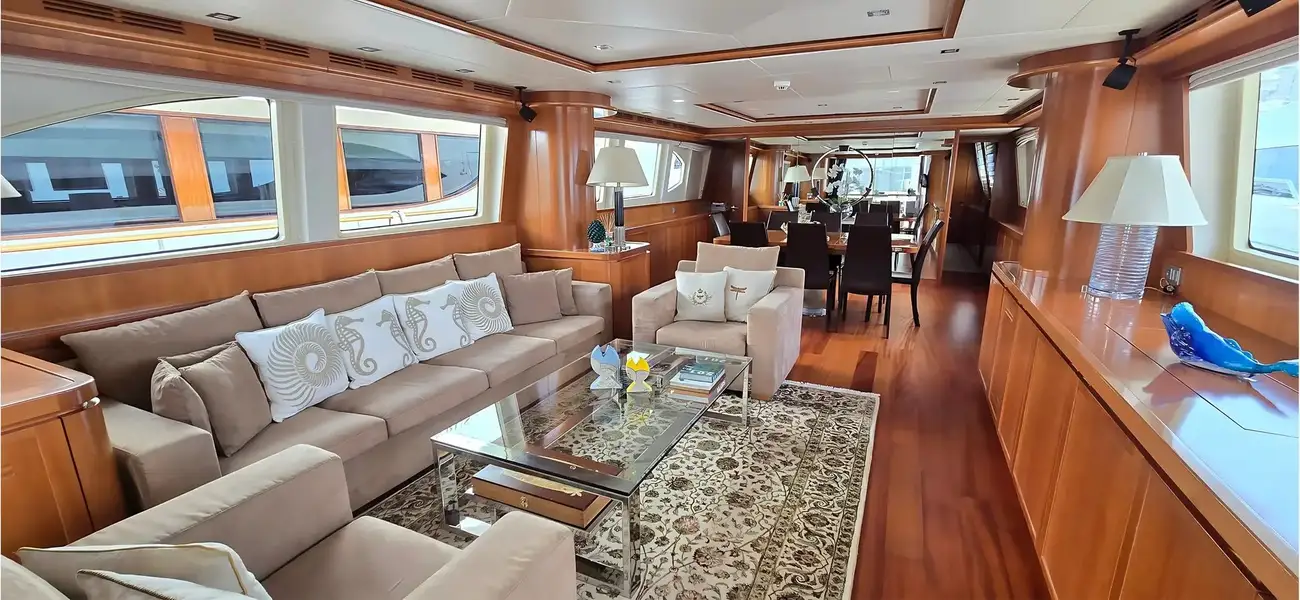 Thumbnail von Falcon 102