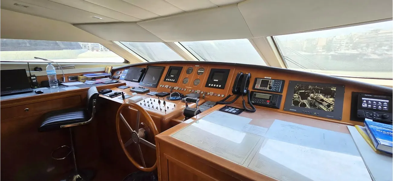 Thumbnail von Falcon 102