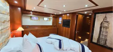 Thumbnail von Falcon 102