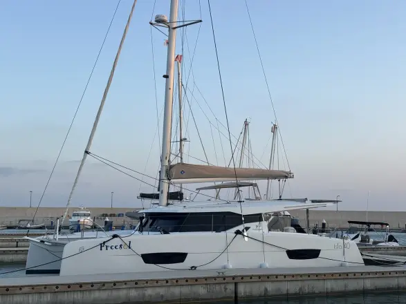 Fountaine Pajot Isla 40 Freesol