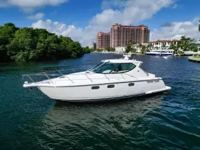 Thumbnail von Tiara Yachts 3900 Sovran