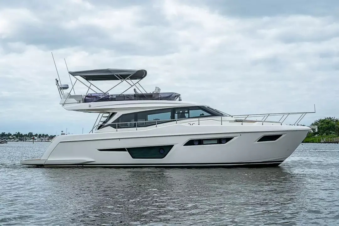 Ferretti Yachts 500 TIME CHASER