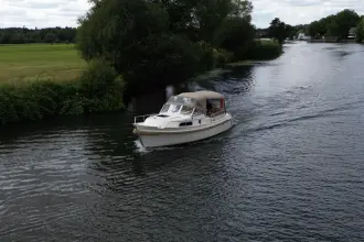 Thumbnail von Intercruiser 28 Cabrio Pearl Swan