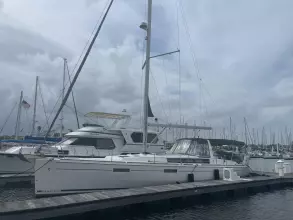 Thumbnail von Beneteau Oceanis 45 La Belle Vie