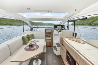 Thumbnail von Sealine C335 SEALINE C335V