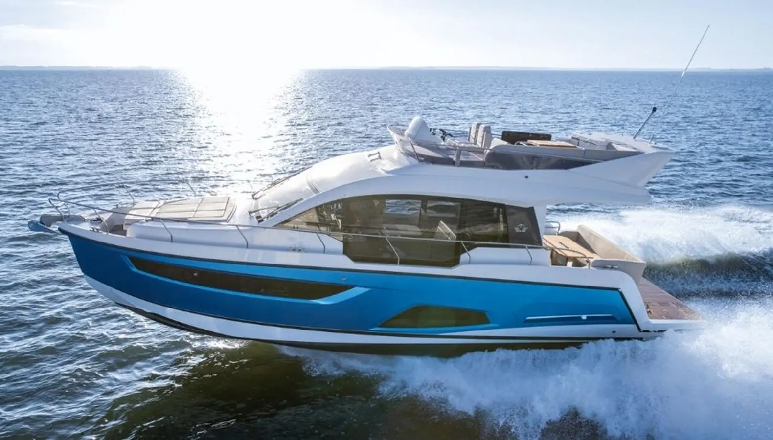 Sealine F430 SEALINE F430