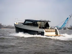 Maxima 37