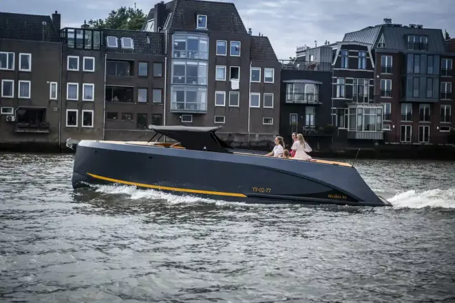 Maxima 35 
