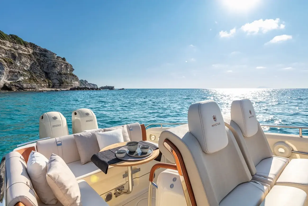 Thumbnail von Invictus 240 FX