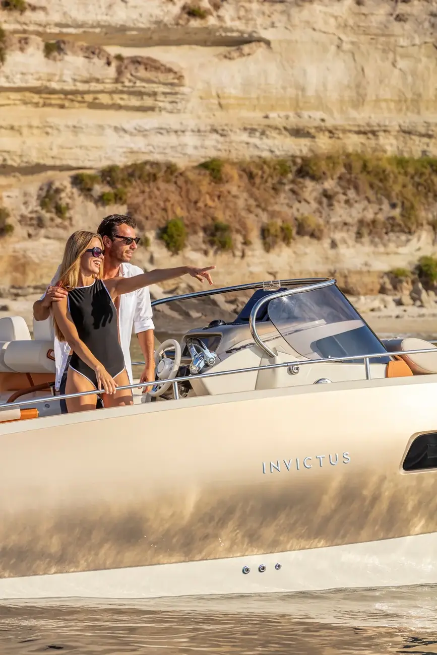 Thumbnail von Invictus 240 FX