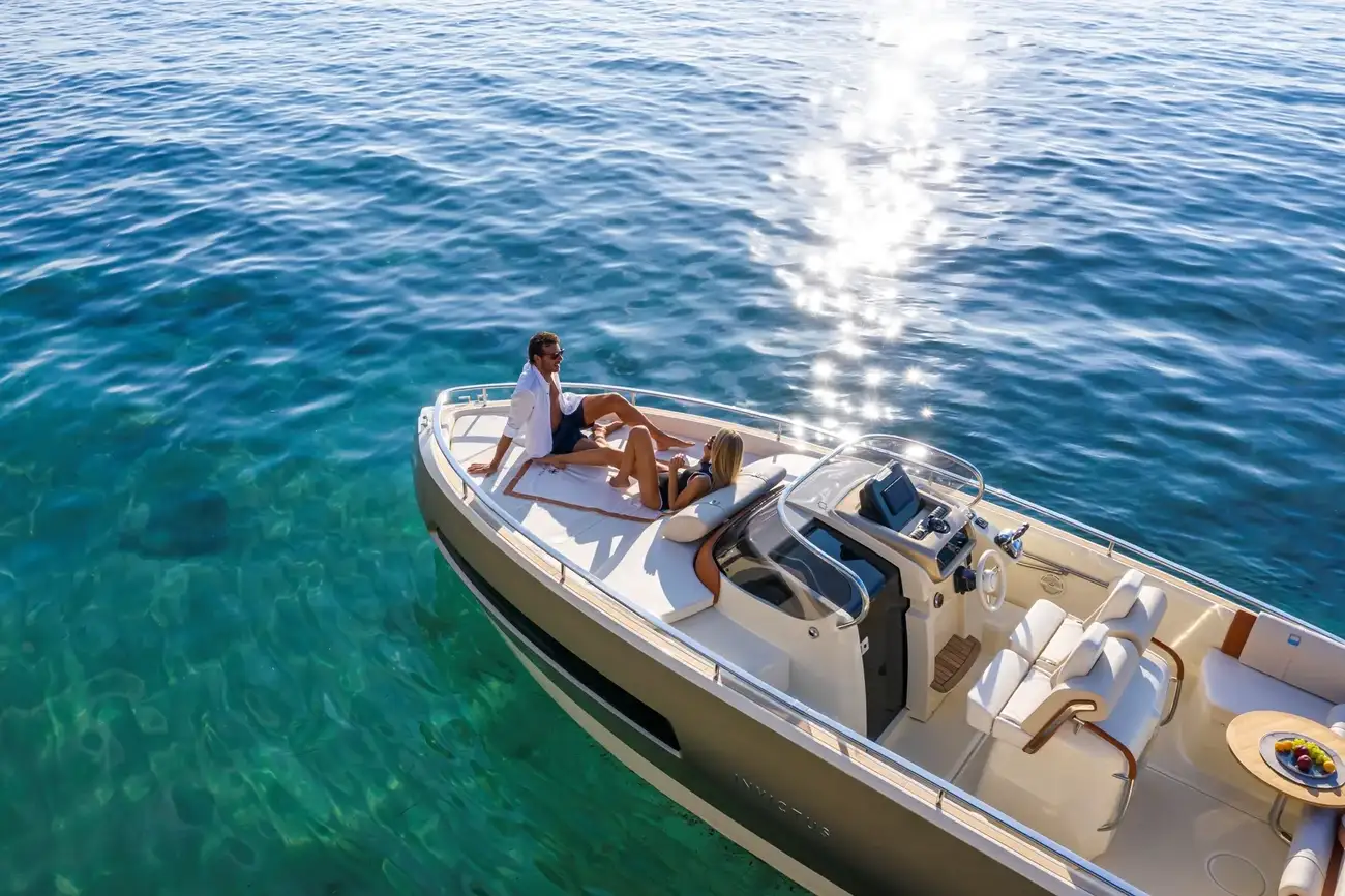 Thumbnail von Invictus 240 FX