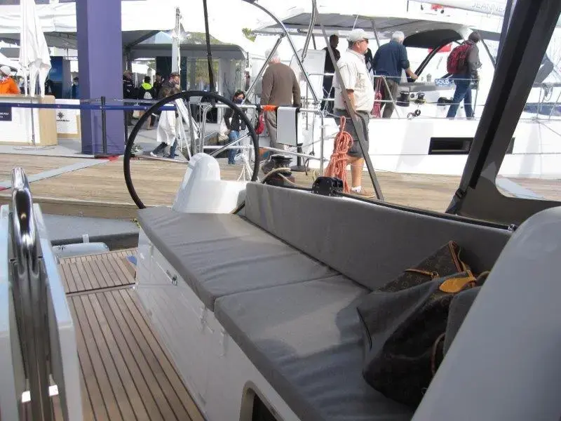 Thumbnail von Jeanneau Sun Odyssey 380