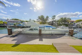 Thumbnail von Azimut 68