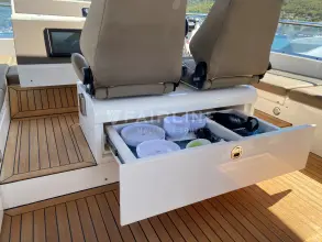 Thumbnail von Fairline Squadron 65