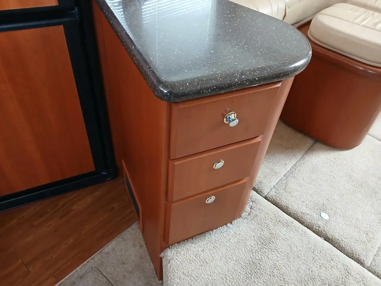 Thumbnail von Silverton 35 Motor Yacht BLIND SQUIRREL