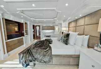 Thumbnail von Trinity Yachts Tri-Deck NICOLE EVELYN