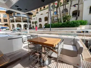 Thumbnail von Ferretti Yachts 500 500