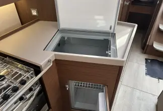 Thumbnail von Beneteau Oceanis 40.1