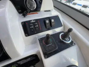 Thumbnail von Crownline 340 CR Moonshine