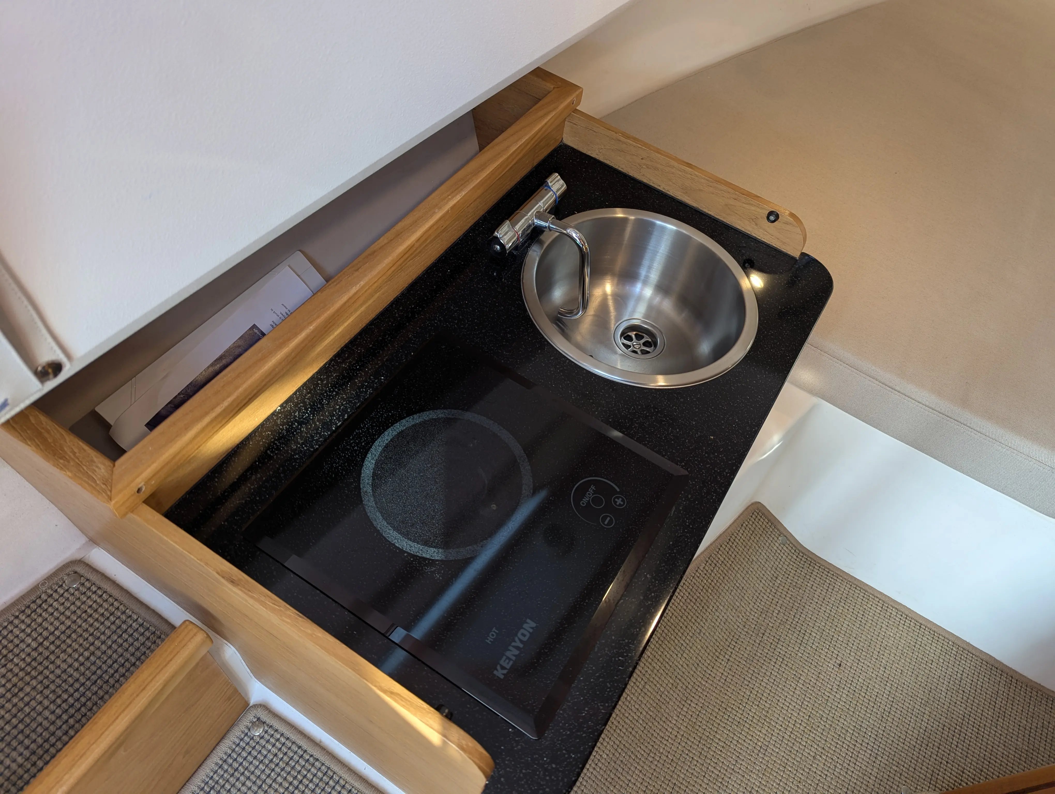 Thumbnail von Nimbus C9