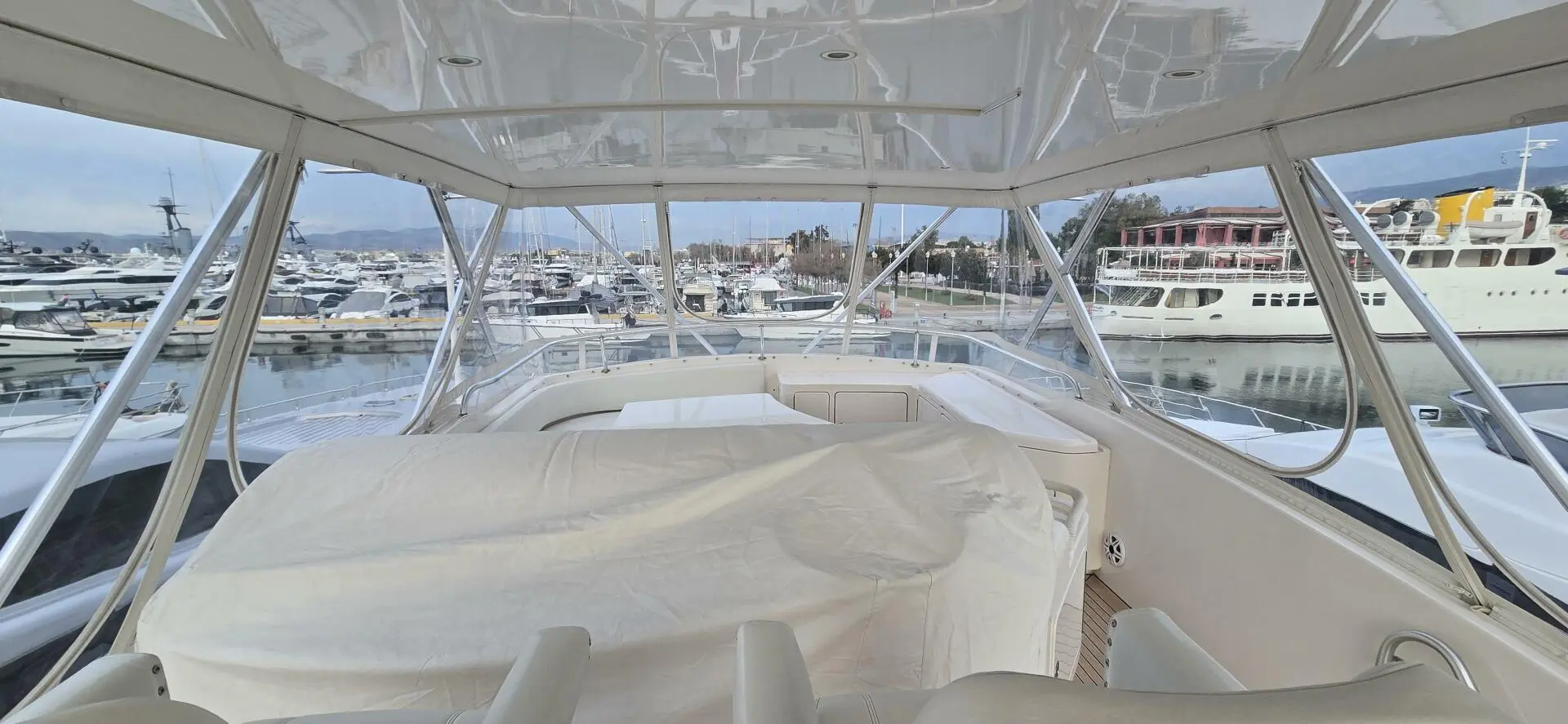 Thumbnail von Bertram 33 Sport Fisherman Bouki