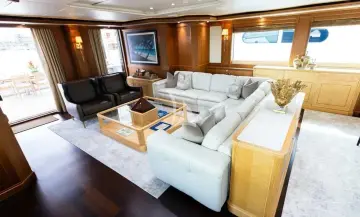 Thumbnail von Palmer Johnson Raised Pilot House INVICTUS