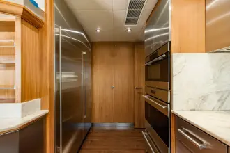 Thumbnail von Palmer Johnson Raised Pilot House INVICTUS