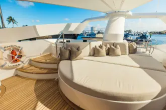 Thumbnail von Palmer Johnson Raised Pilot House INVICTUS