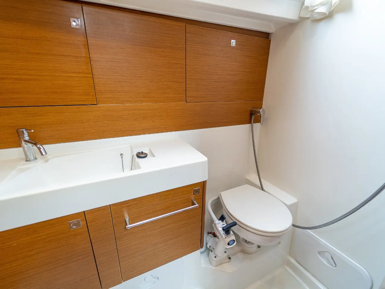 Thumbnail von Jeanneau Sun Odyssey 519