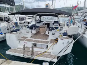 Thumbnail von Beneteau Oceanis 55
