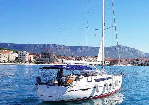 Bavaria Cruiser 37
