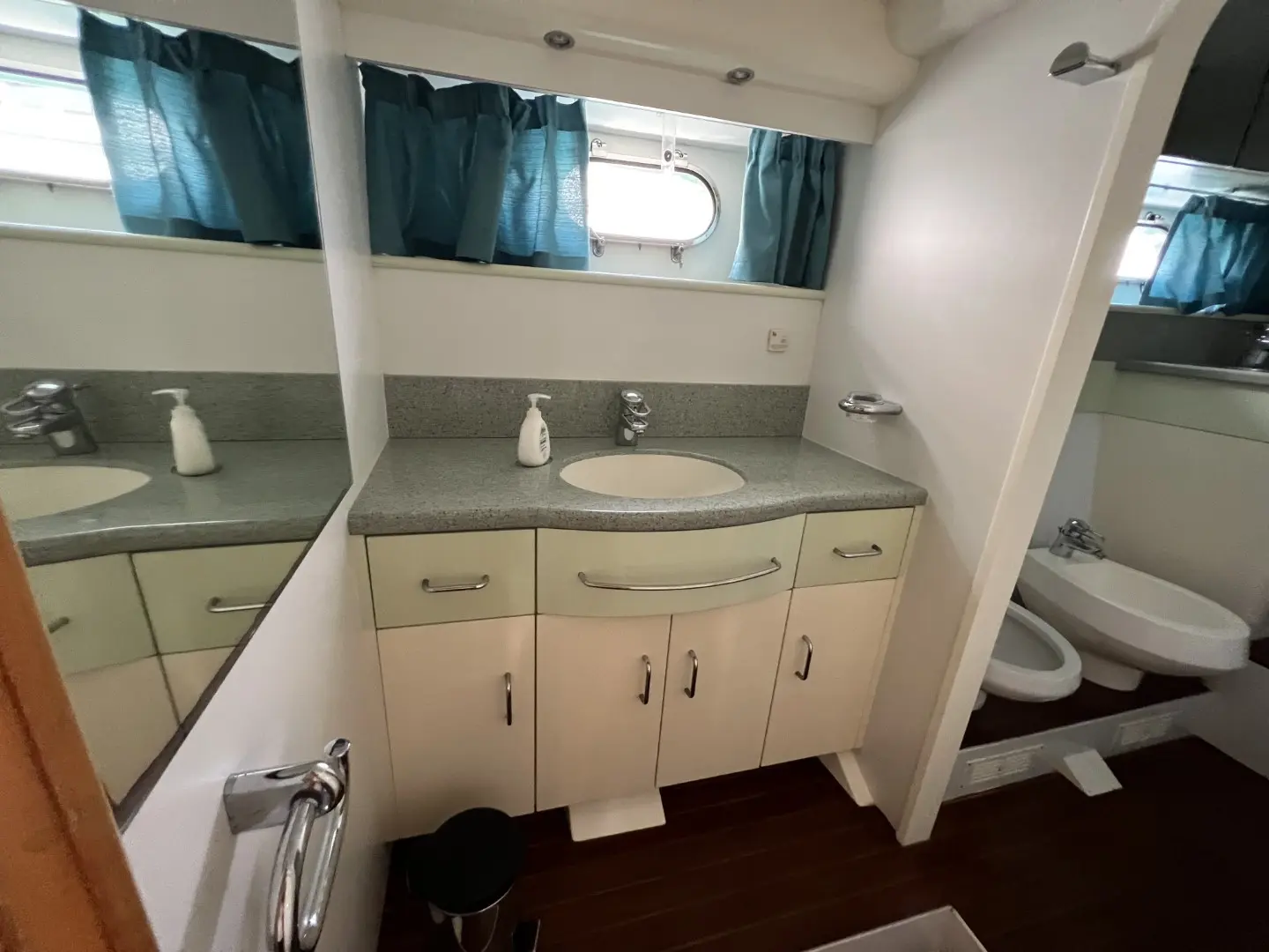 Thumbnail von Fairline Squadron 62