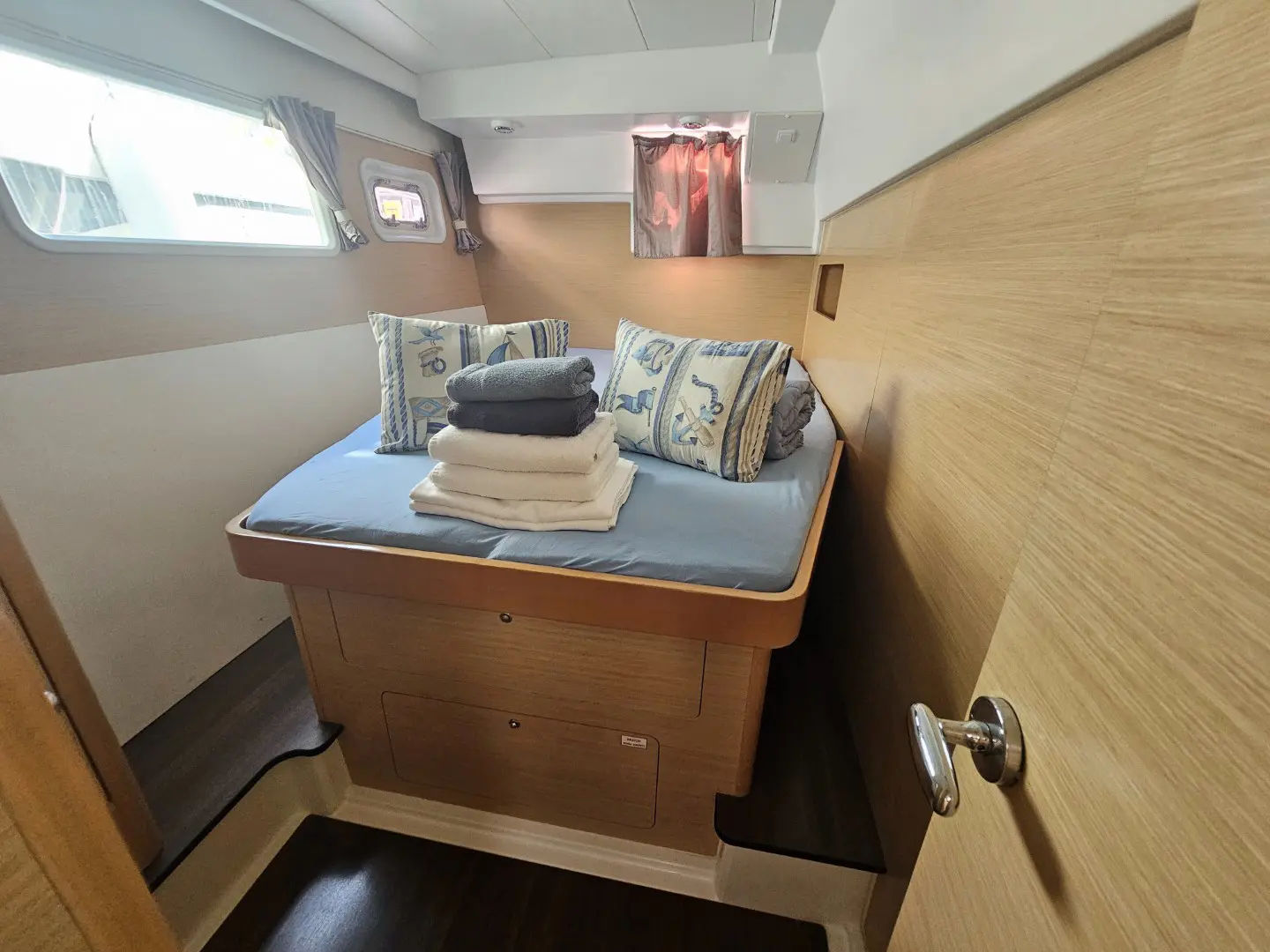 Thumbnail von Lagoon 400