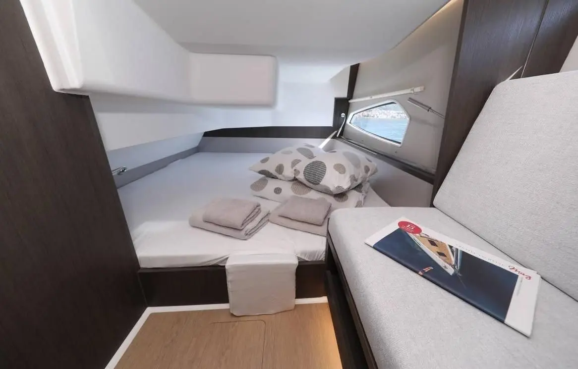 Thumbnail von Sealine C335