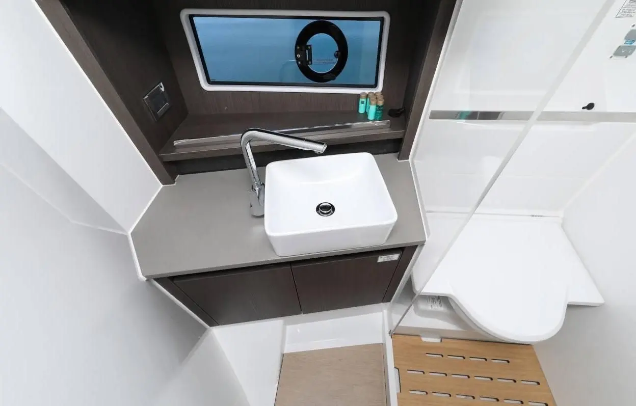 Thumbnail von Sealine C335