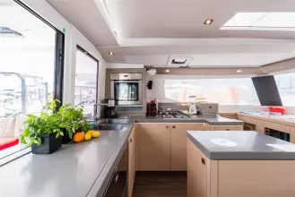 Thumbnail von Fountaine Pajot Saona 47