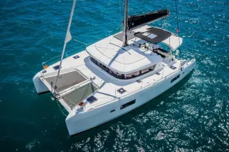 Lagoon 42