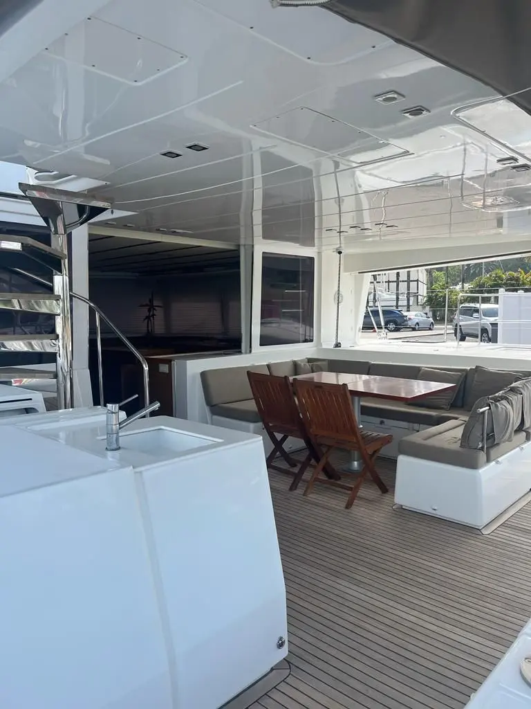 Thumbnail von Lagoon 560