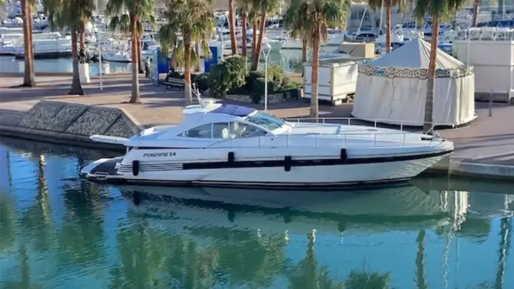 Pershing 54