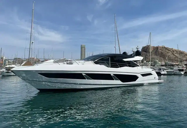 Sunseeker Predator 75 PREDATOR 75