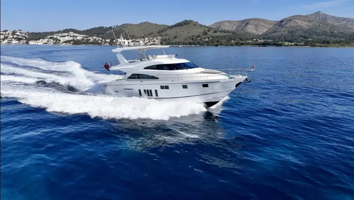 Fairline Squadron 65