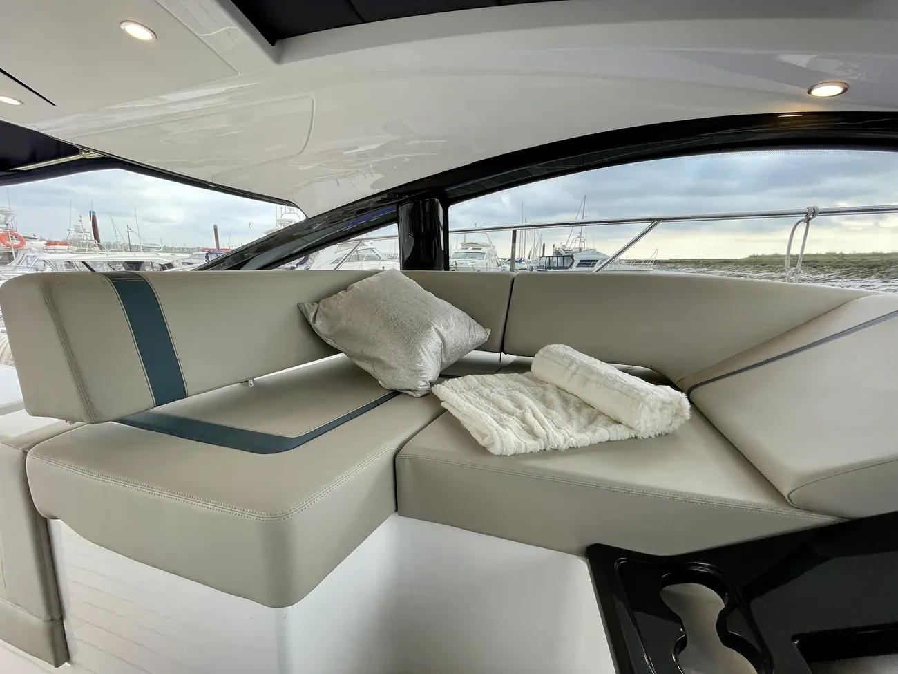 Thumbnail von Fairline Targa 40