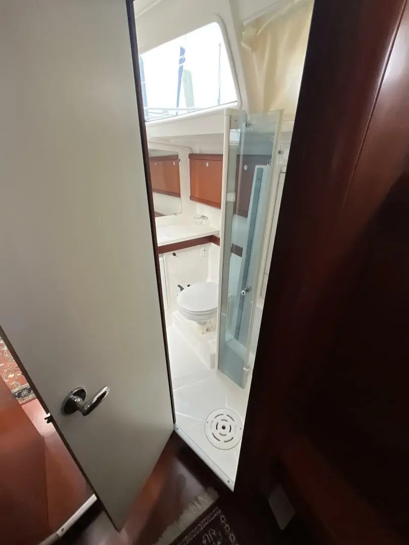 Thumbnail von Beneteau Oceanis 49 MARENGO