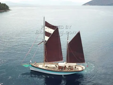 Custom Pilot House Ketch Pilot House Ketch - Luxurious Houseboat/Blue Water Cruiser