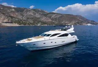 Sunseeker Predator 82 LADY YOUSRA