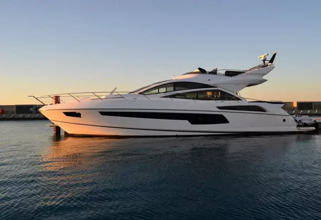 Sunseeker 68 Sport Yacht ESCAPE