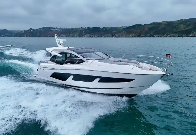 Sunseeker Predator 50 BLUE CREW